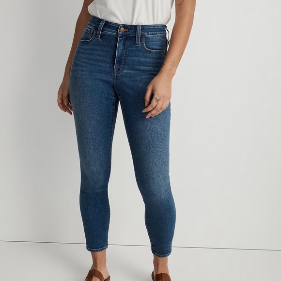 Madewell Roadtripper Jeans - Picture 2 of 8